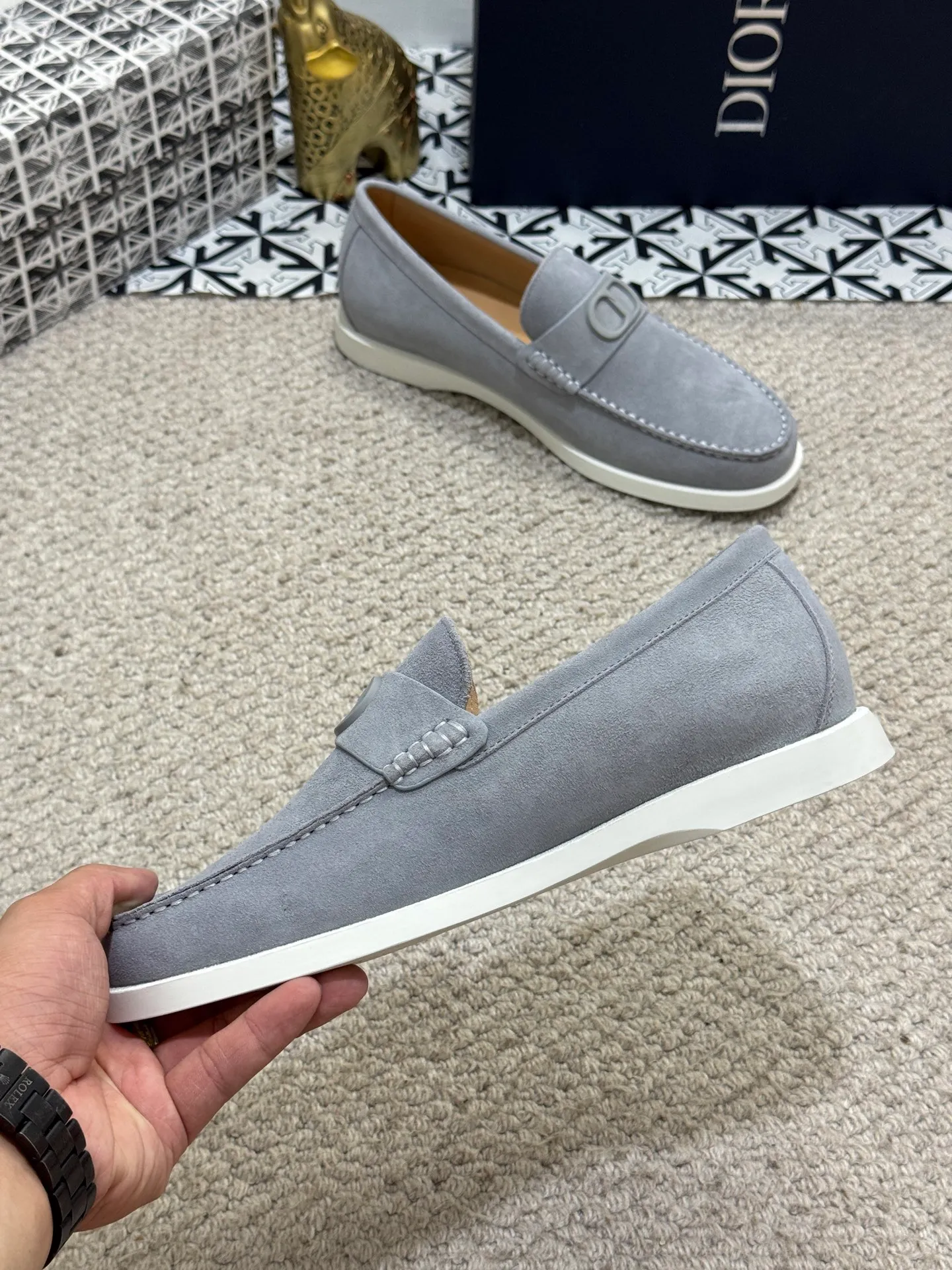 Men's men's shoes 💰480 [New style] 🍺🍺Dior men's casual shoes - a high version of the original one-to-one replica. It is a casual dress shoe. Crafted from luxuriously soft navy suede❤️‍🔥Cow leather lining💘Oblique printed panels on the upper. The lightweight white rubber sole adds sophistication, with an Oblique pattern engraved on the outsole and branding on the back. Size: 38-44 (45, 46 customized